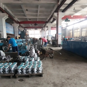 日标法蘭球閥廠房設備車工